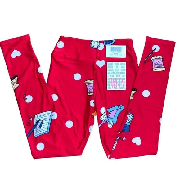 LuLaRoe Tween Leggings - Red Background - Valentine’s Puns - Picture 1 of 7